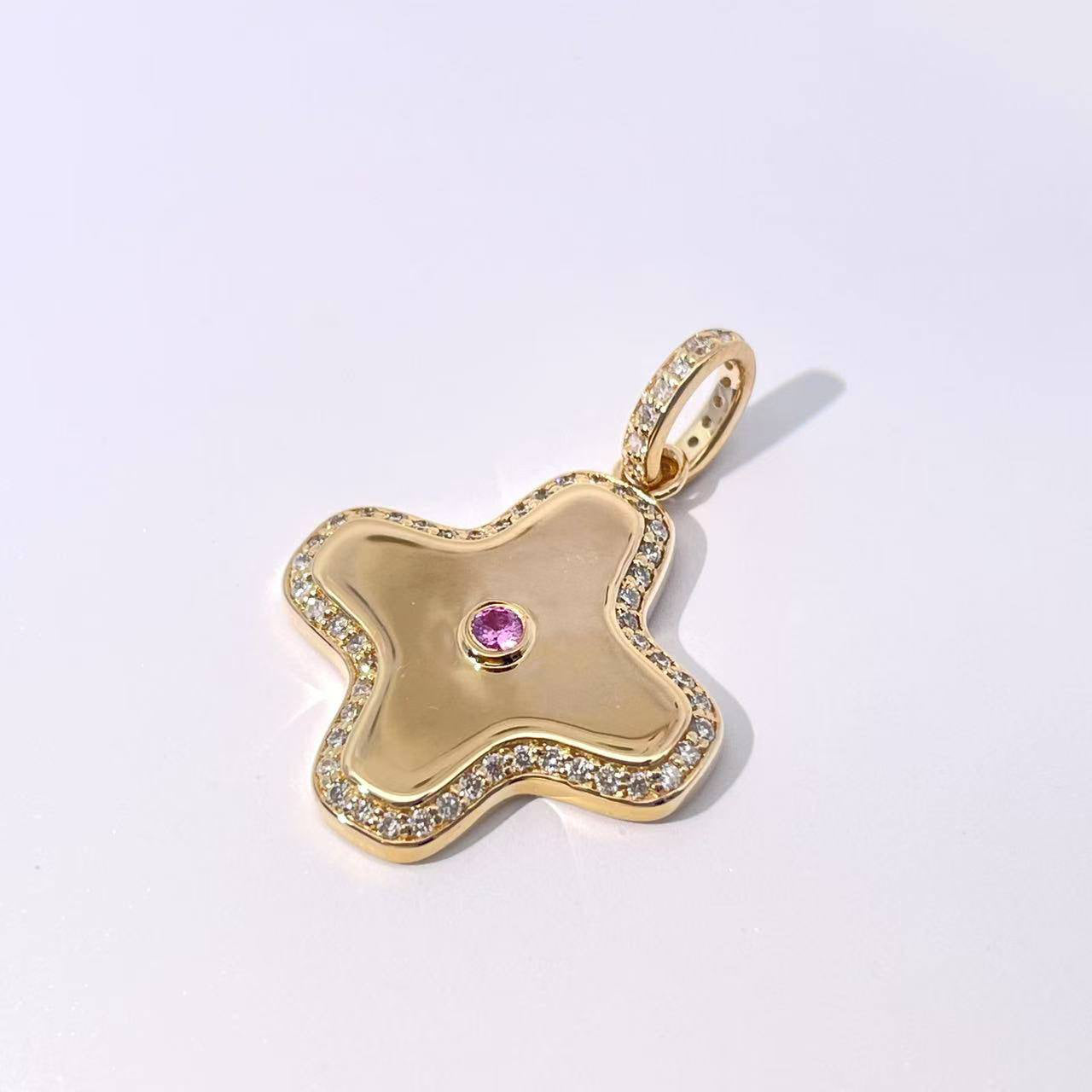 Mezéka Cross Pendant